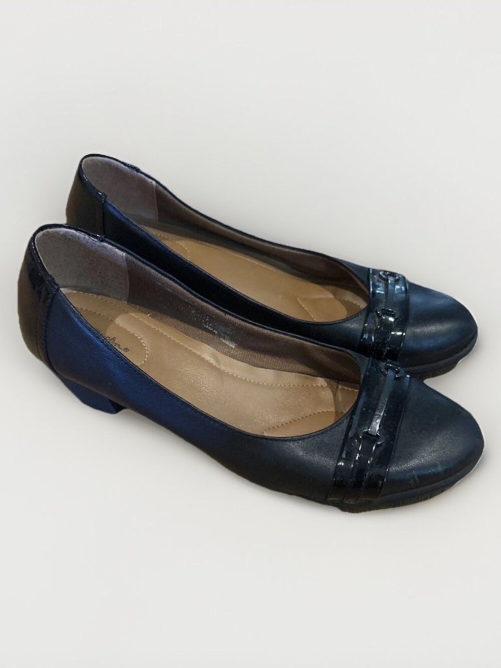 Thom McAn Women's Whitley Black Pump Stacked Heel Shoes Size 8